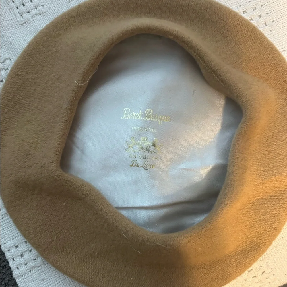 Elegant‎ Tan Wool Beret